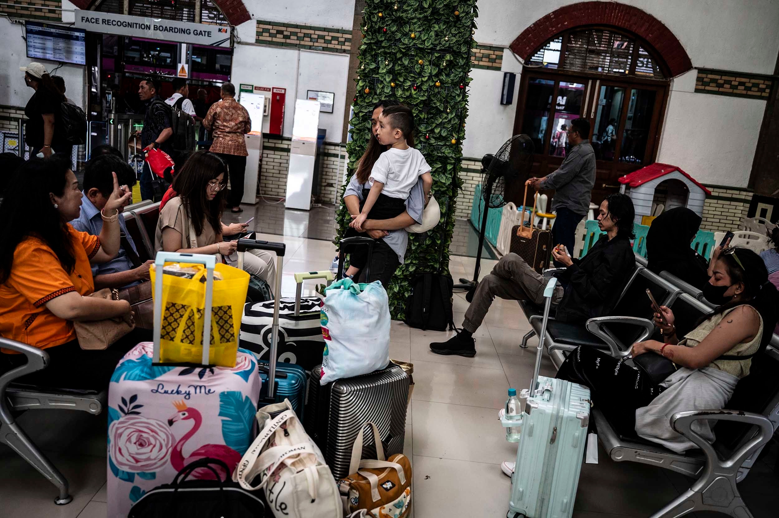 Turis Asing Pengguna Kereta Api Naik 3,7 Persen Sepanjang 2025