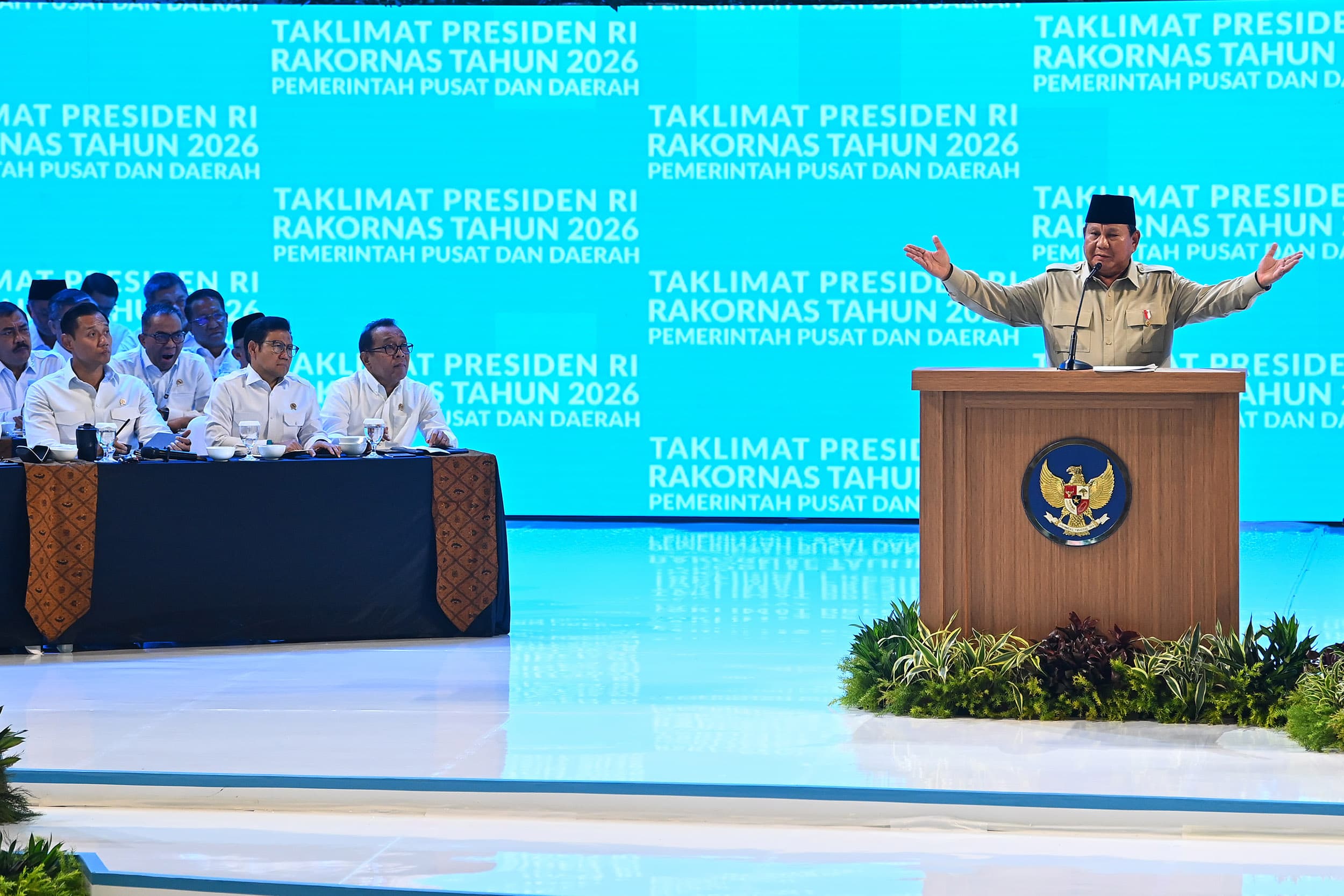 Prabowo Minta Penertiban Baliho: Orang ke Bali Tidak Ingin Lihat Spanduk KFC dan McD di Jalan