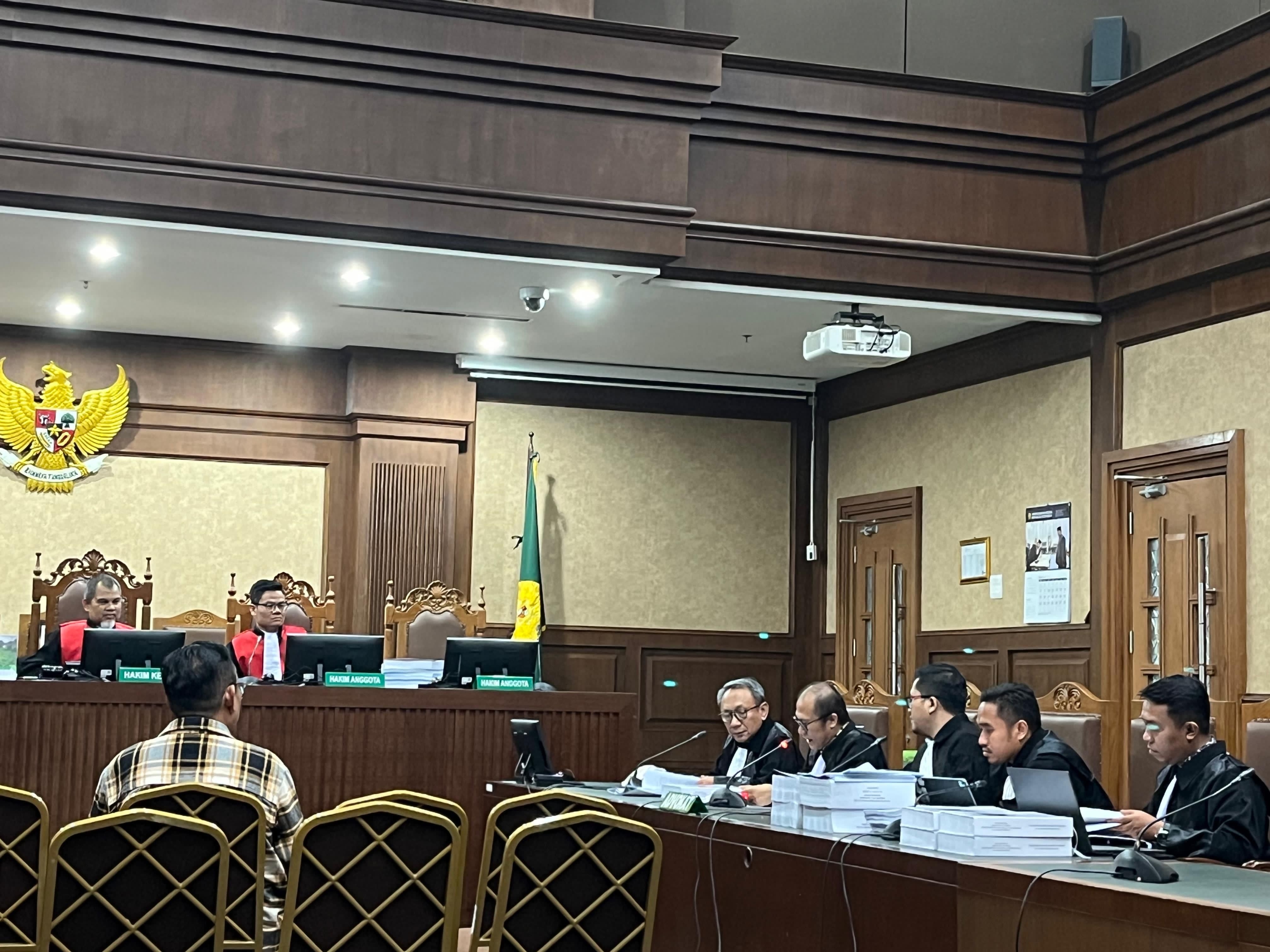 Tian Bahtiar Bacakan Pleidoi: Obstruction of Justice Jadi Ancaman Kebebasan Pers