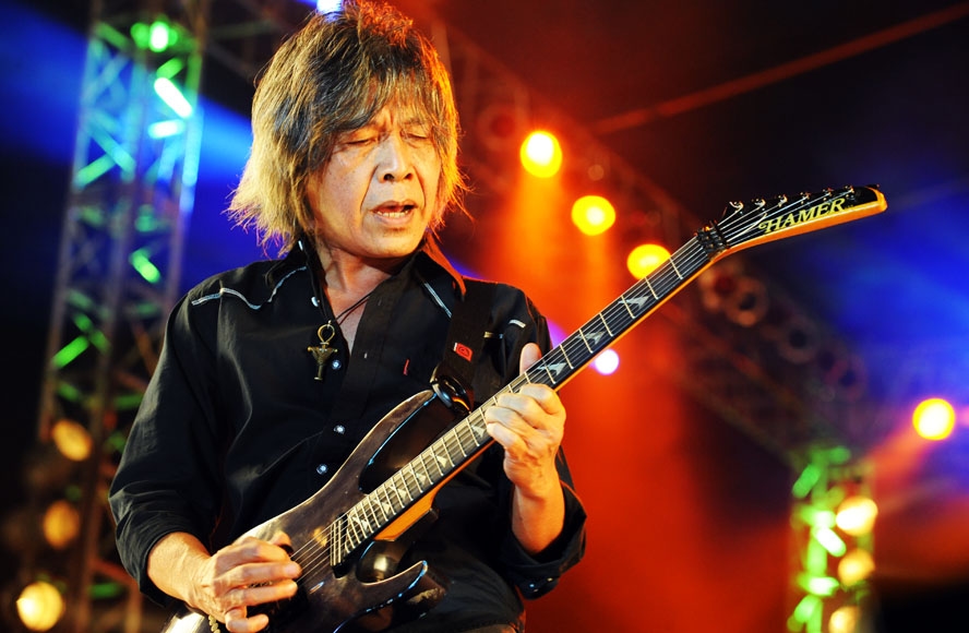 Musisi Ian Antono Butuh Waktu 2 Jam untuk Bisa Salaman dengan Kahiyang- Bobby