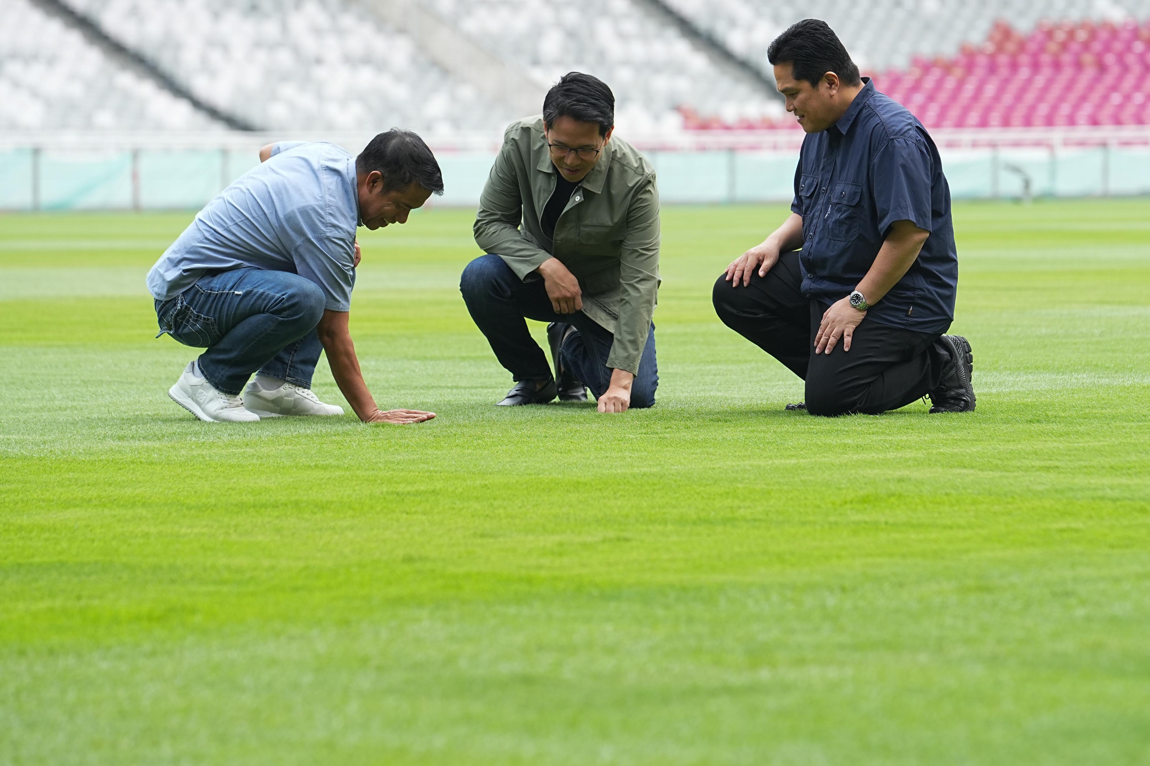 Erick Thohir Tinjau Langsung Kondisi Lapangan Stadion GBK Jelang FIFA Series 2026