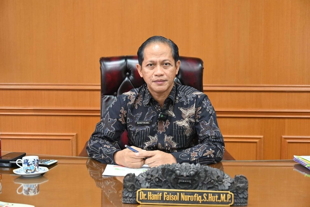 Hanif Rajoka Wls Profil Hanif Faisol Nurofiq: Dari Menteri Lingkungan Hidup ke Wamenko ...